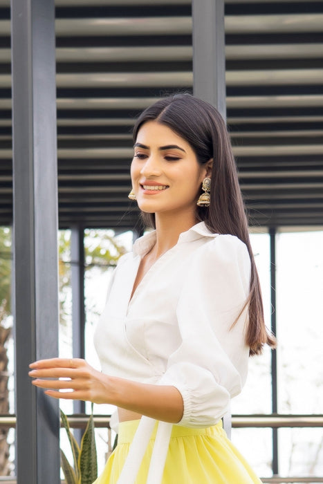 WHITE WRAP AROUND  TOP