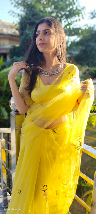 Sunflower Splendor (Pure Silk Organza Handpainted Saree)