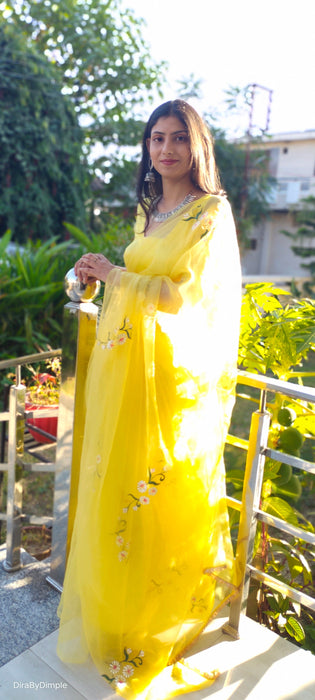 Sunflower Splendor (Pure Silk Organza Handpainted Saree)