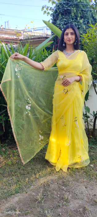 Sunflower Splendor (Pure Silk Organza Handpainted Saree)