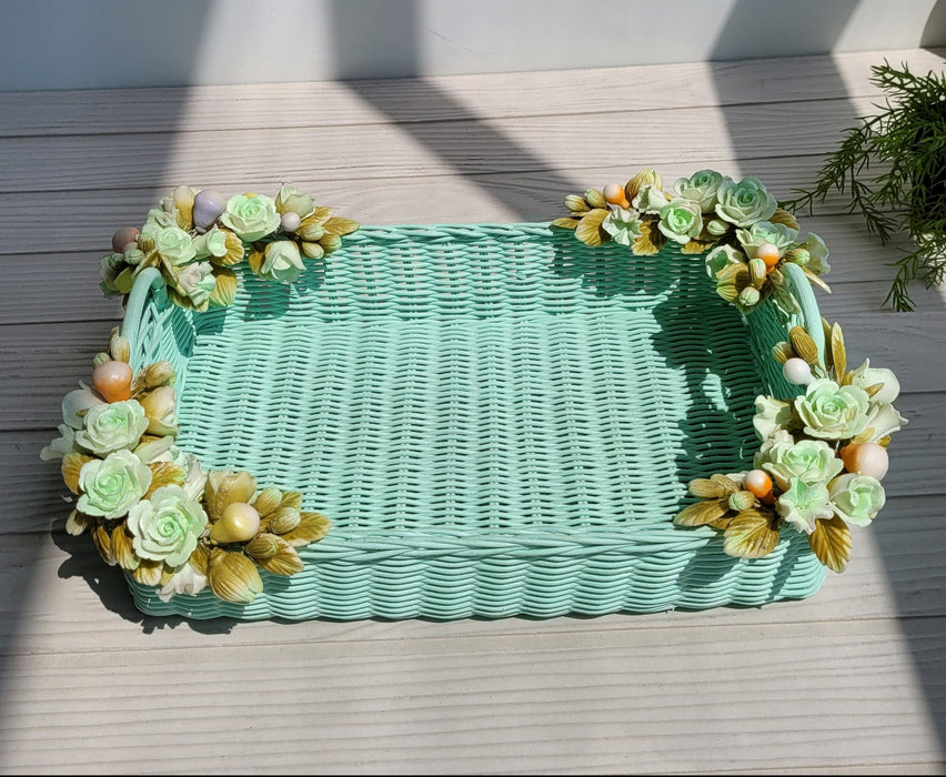 Sea Grass Floret Wicker Tray