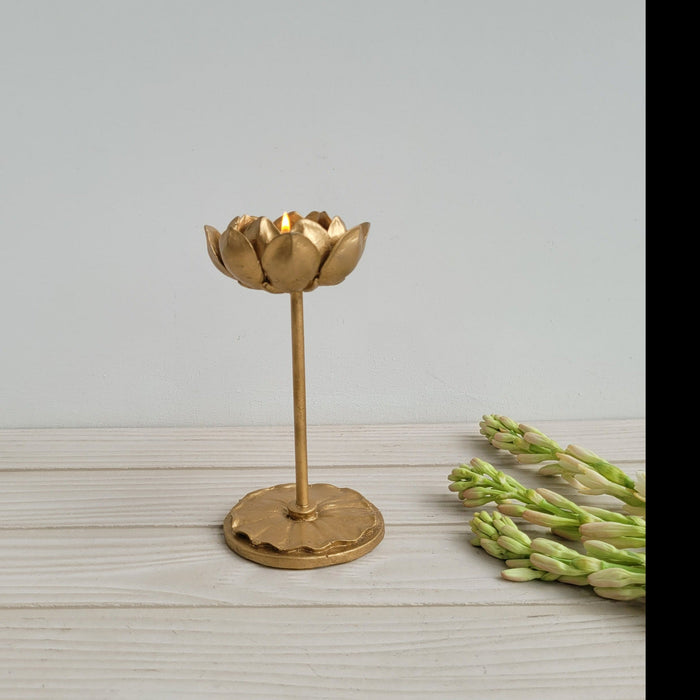 Perched Royal Lotus Tealight Holder (L)