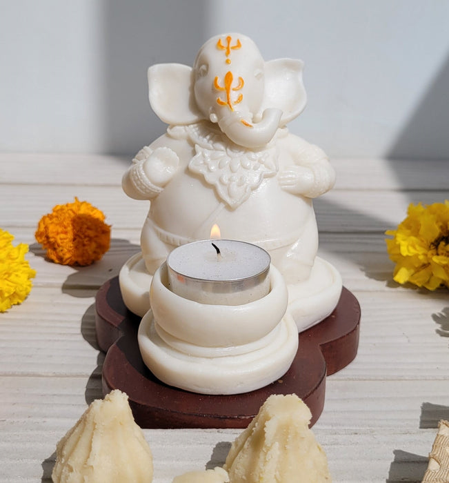 Pedestaled Ganesha With Tealight