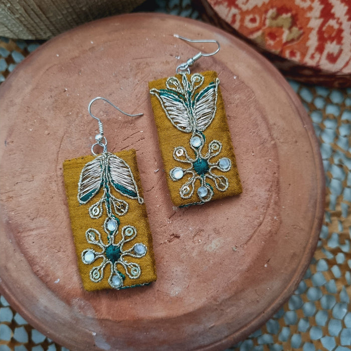 SUVARN TEXTILE EARRING