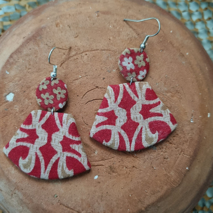 GULNAAR TEXTILE EARRING