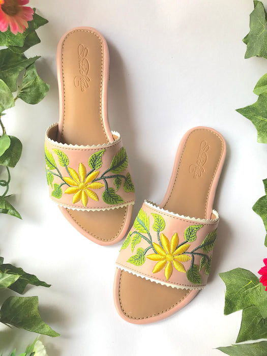 Sun Flower Kiss Flats