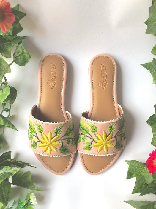 Sun Flower Kiss Flats