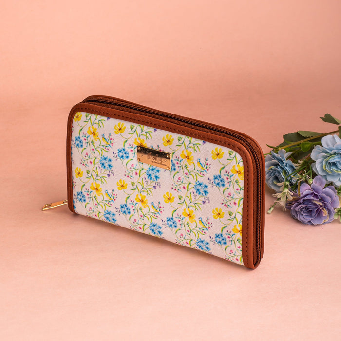 Vintage Blooms White Zipper Wallet