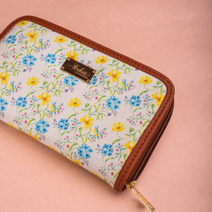 Vintage Blooms White Zipper Wallet
