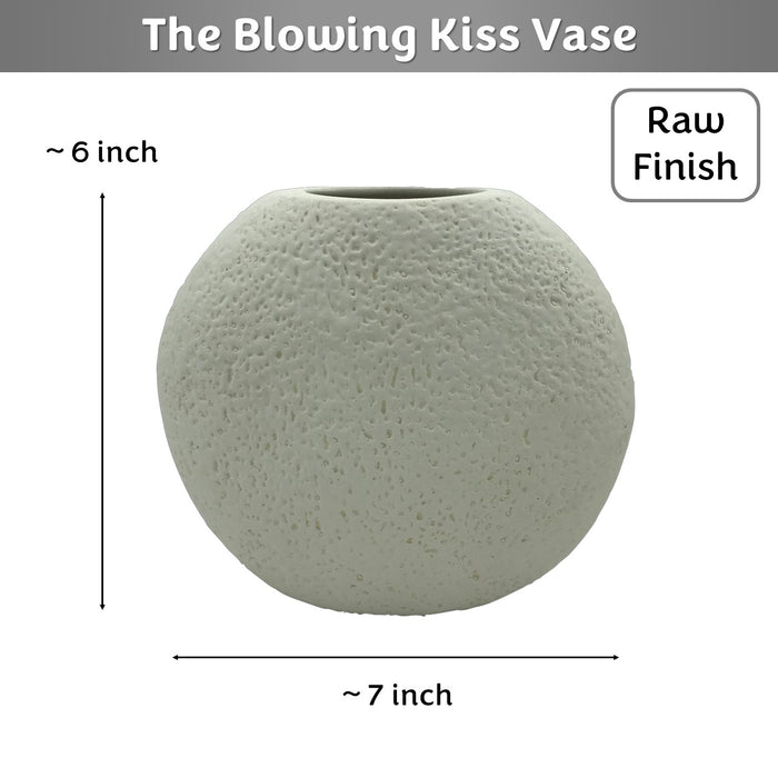 The Blowing Kiss Face Vase 6 inches (Ivory, Raw Finish)