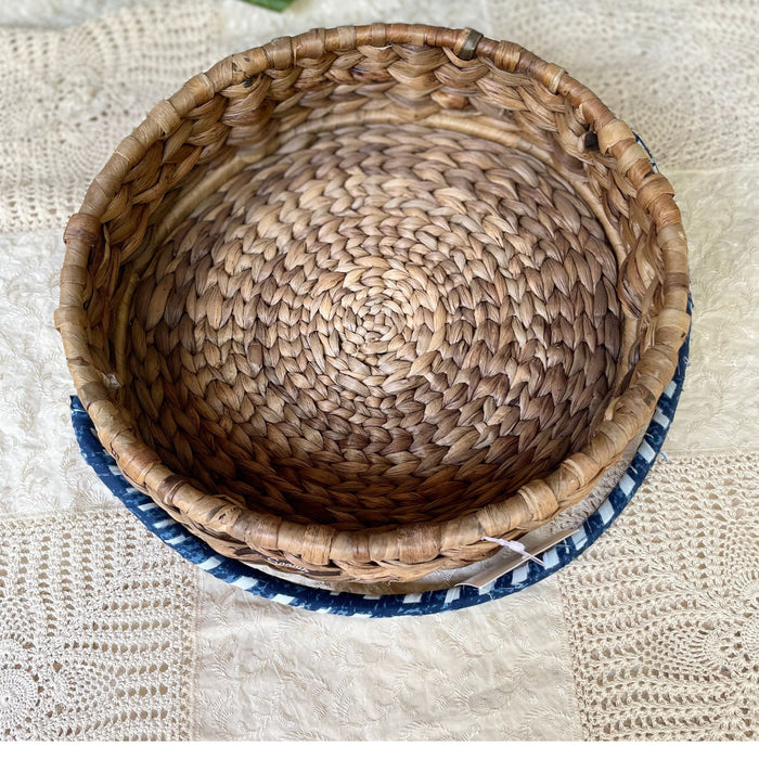 Shaded Straw Round Pick Up Basket