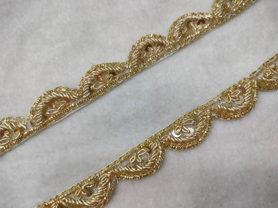 Golden Radiance: Light Gold Scalloped Zardozi Trim