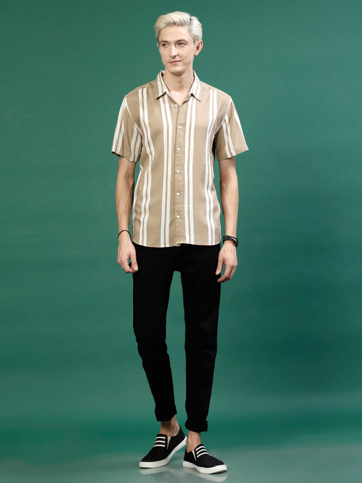 Men's Cut Away Collar Striped Shirt