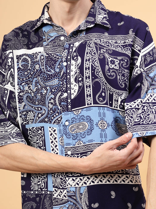 Modern Twist Men's Oversized Shirt With Paisley Print