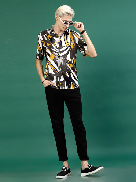 Men's Abstract Print Curved Hemline Shirt