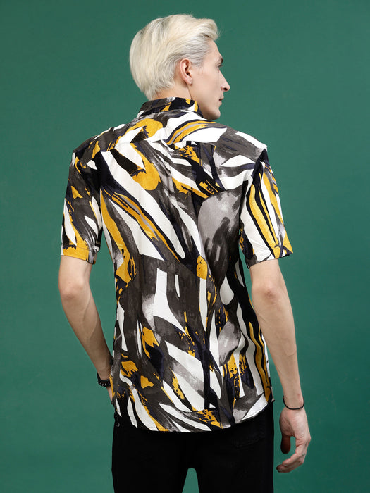 Men's Abstract Print Curved Hemline Shirt