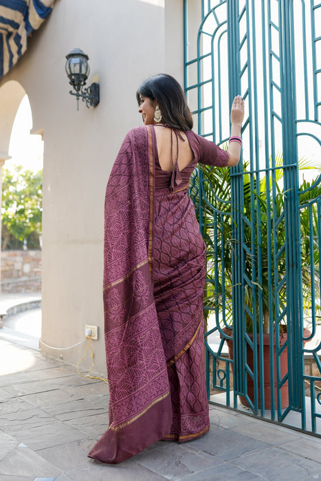 Classic Chic Saree