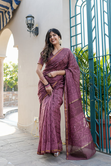 Classic Chic Saree