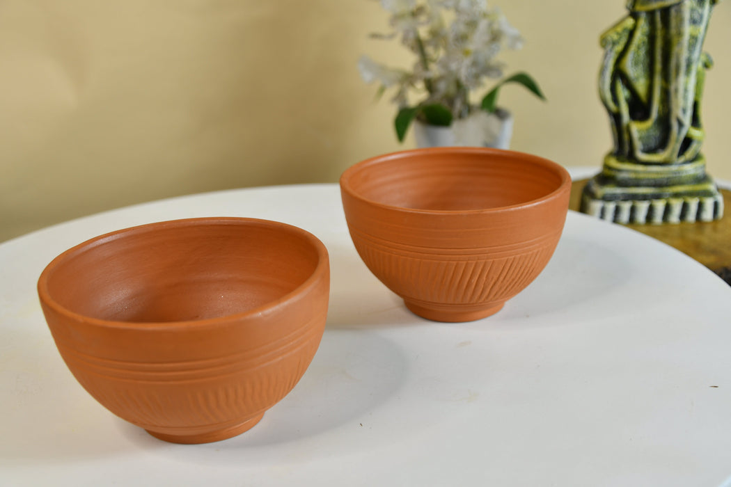 Handcrafted Terracotta Soup Bowl: Artful Kitchenware & Decor