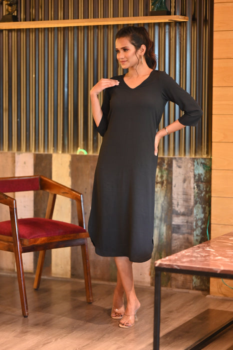 BLACK BON BON APPLE CUT MAXI DRESS