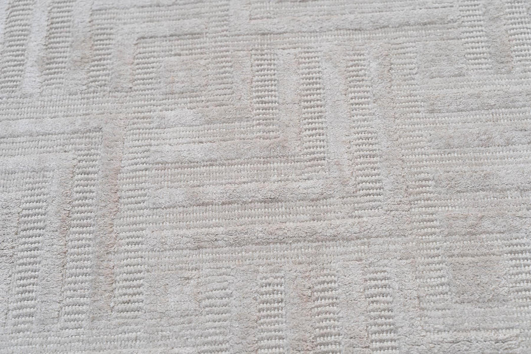 White Gold Wool & Silk Rug