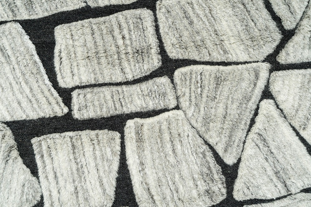 Ilk Hand-Tufted Wool Rug