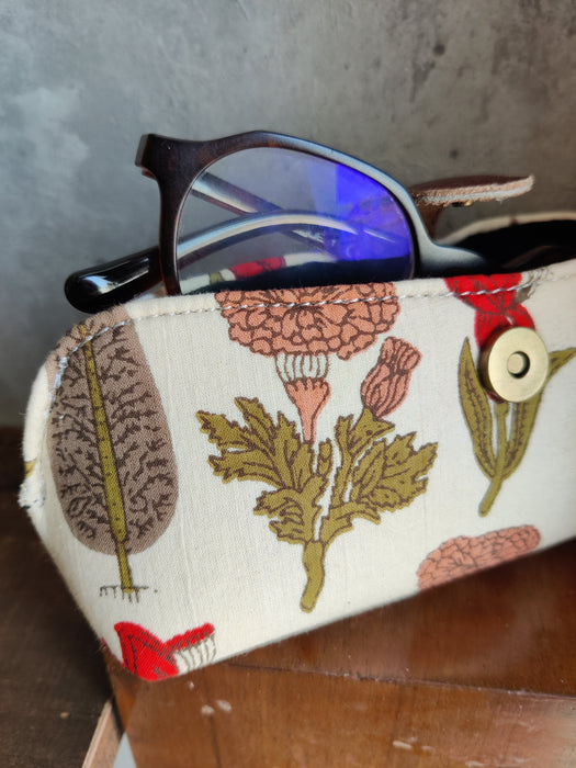 Double Dandy Eyewear case