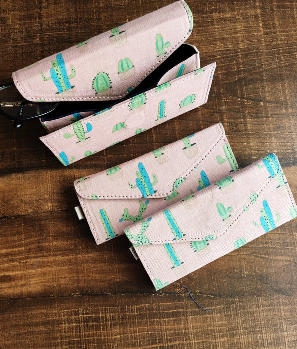 Cactus Collapsable eye wear case