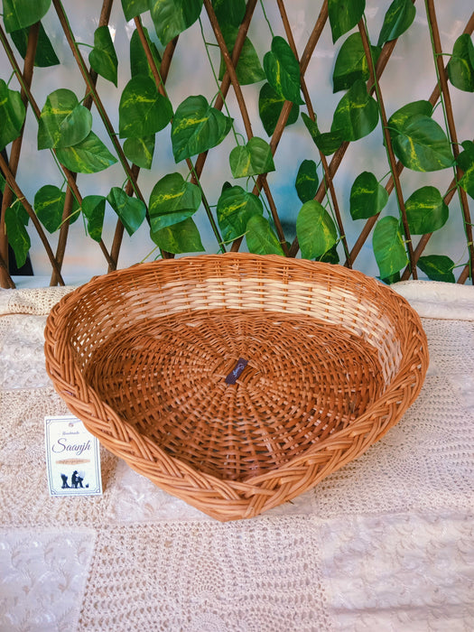 Maga Wicker HEART SHAPE PAAN ( LARGE )