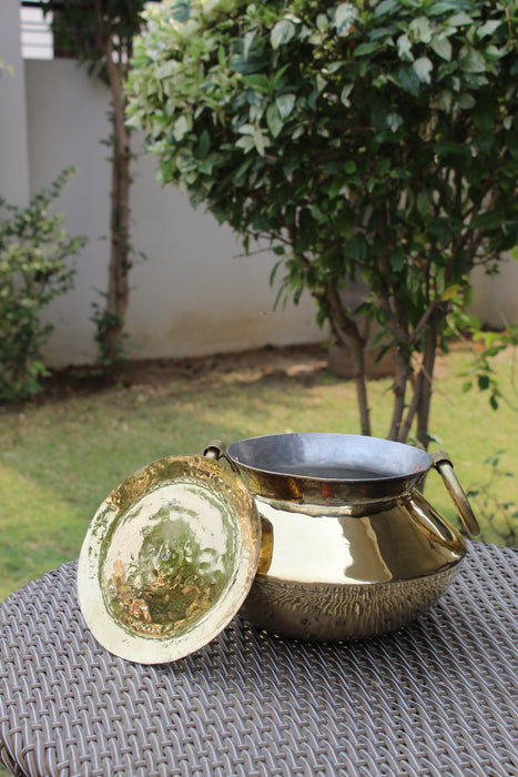 Brass Patili / Baltoyi With Lid