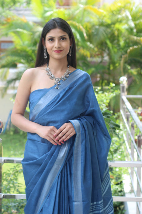 Coastal Muse Linen Blend Saree