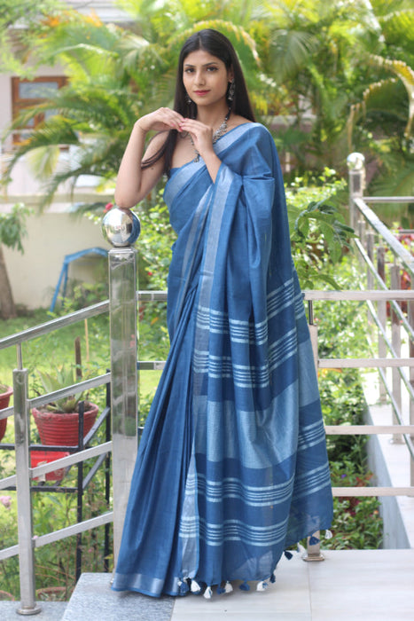 Coastal Muse Linen Blend Saree