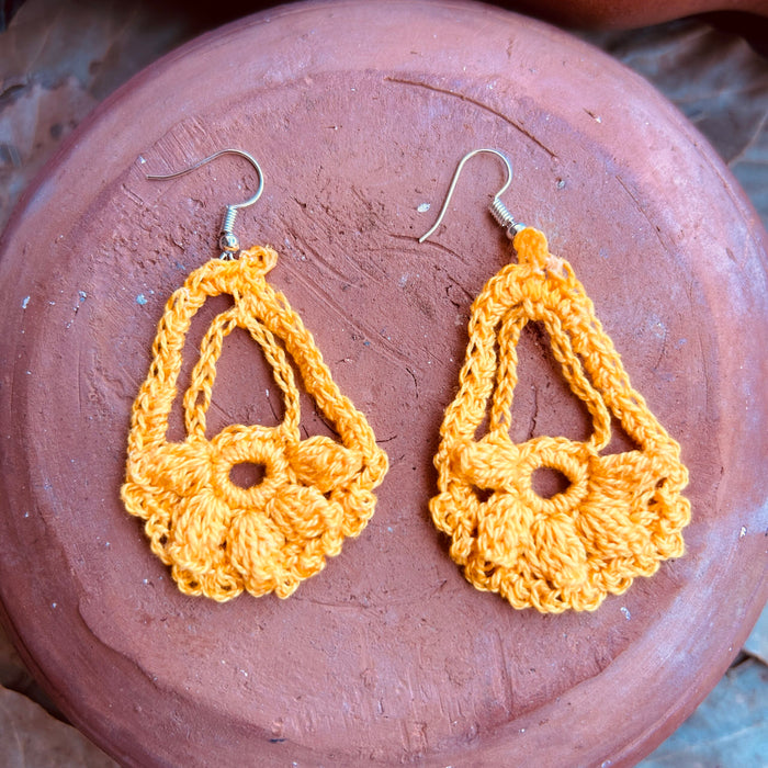 NARGIS CROCHET EARRING