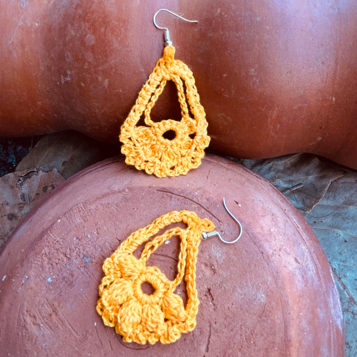 NARGIS CROCHET EARRING