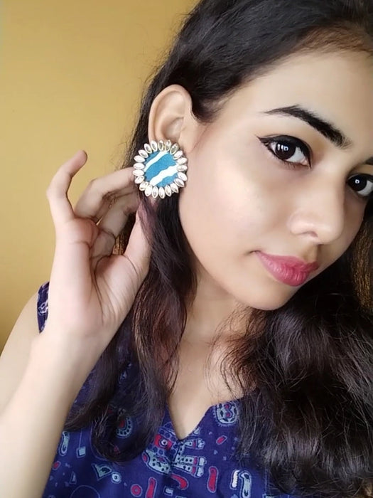 Blue Printed Fabric Kundan Studs Earrings