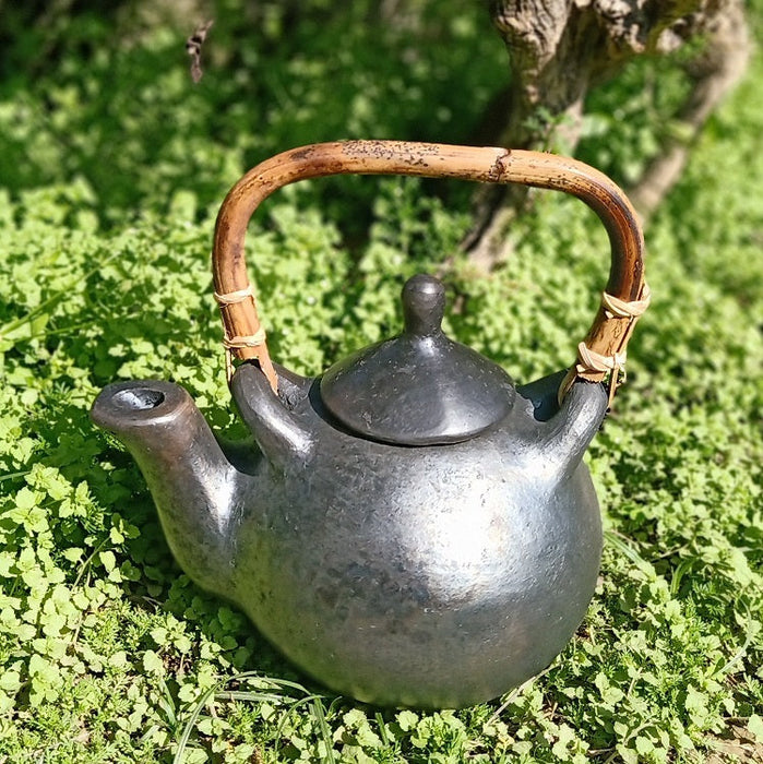 Longpi Black Pottery Flame-Safe Kettle