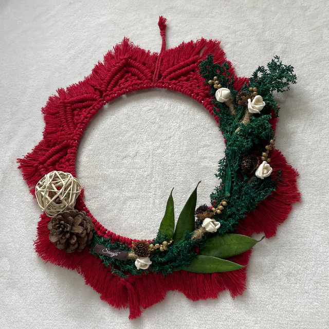 All-Natural Macrame Dried Flower Christmas Wreath