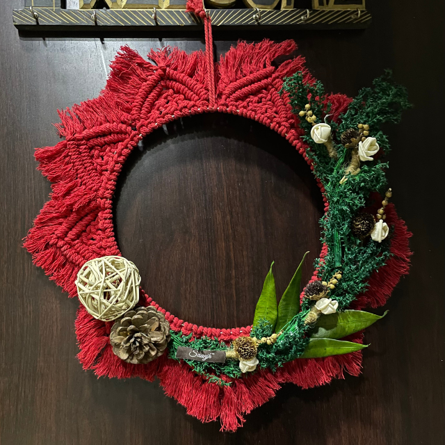 All-Natural Macrame Dried Flower Christmas Wreath