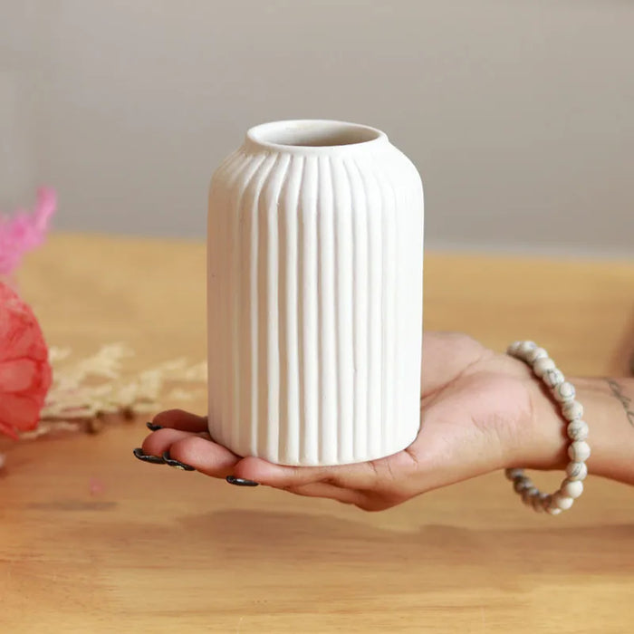 Mini Snow white vase -Small