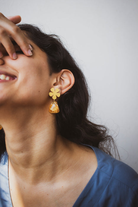 Fleur Stone Earrings - Yellow