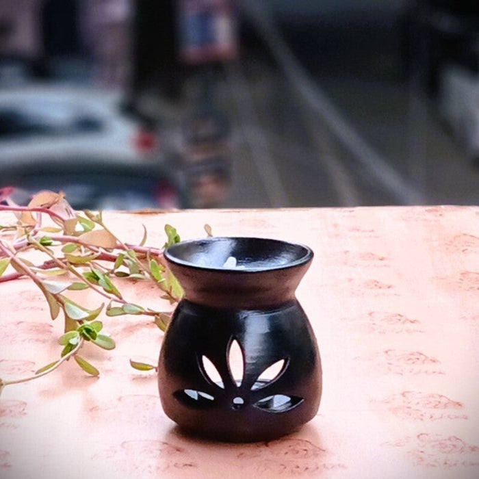 Nizamabad Black Pottery Aroma Diffuser