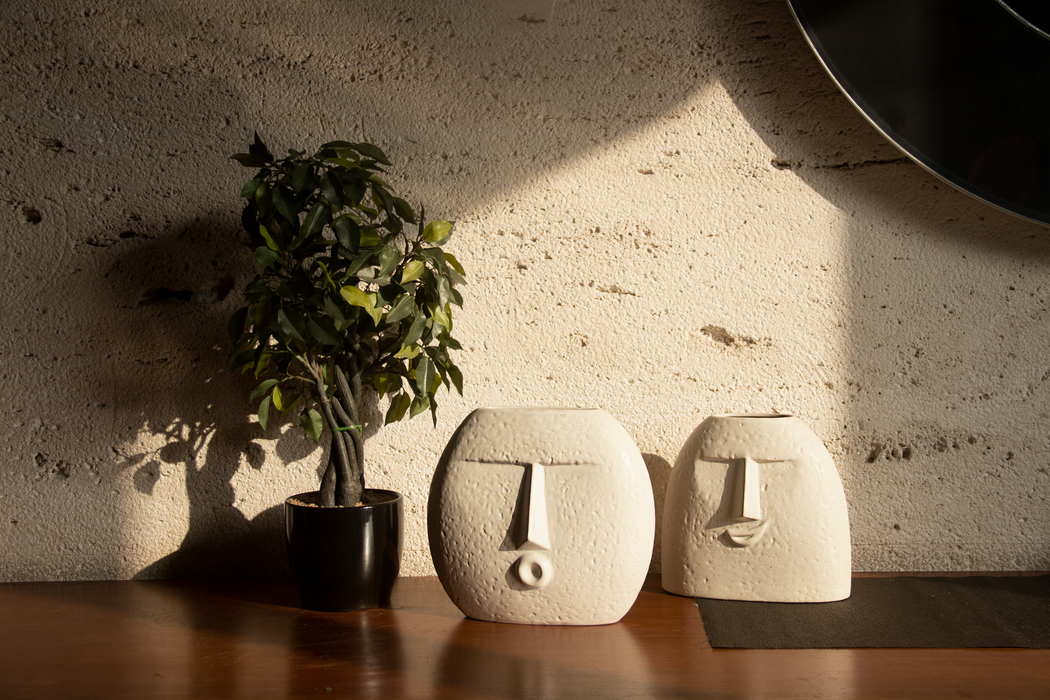 Ceramic Smirk Vase Set