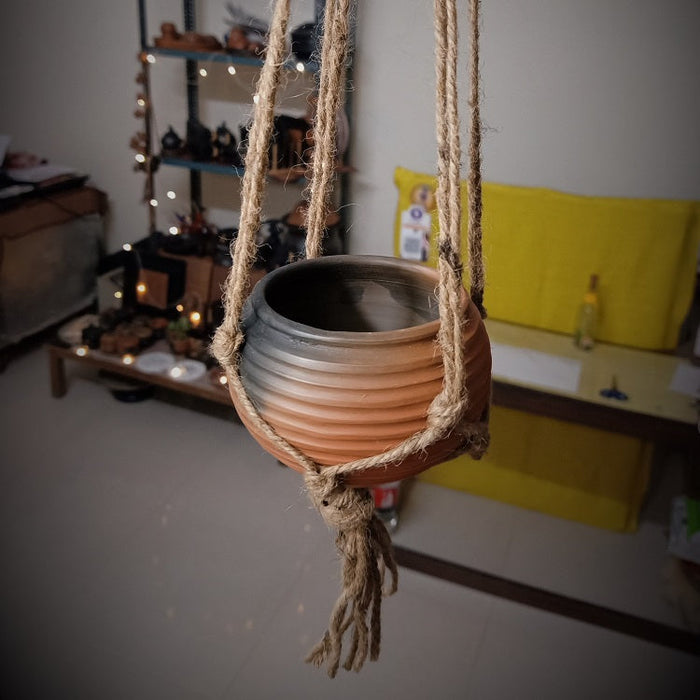 Reduction Fired Terracotta & Jute Hanging Cum Desktop Planter Single