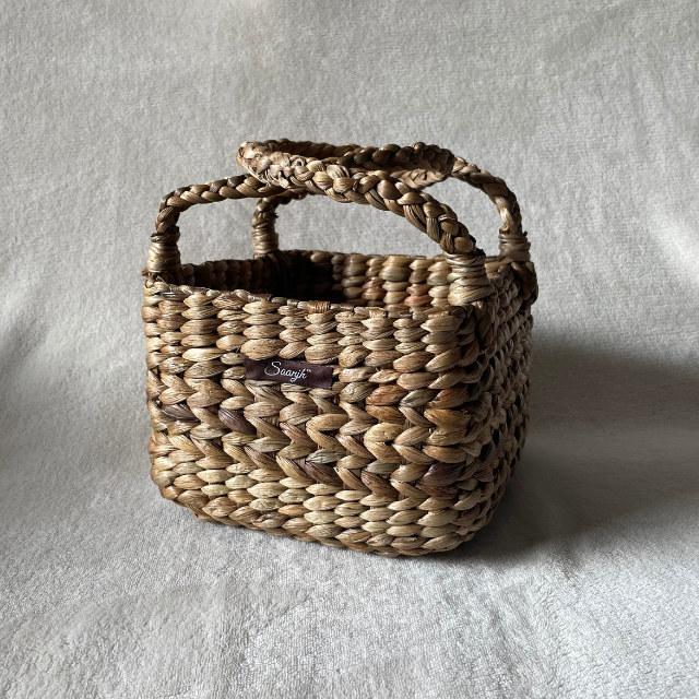 Shaded Straw Double Handle Gift Basket