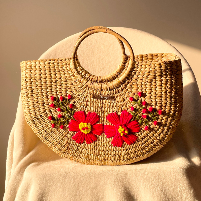 Smile U-Shape Water Reed Handwoven Embroidered Handbag