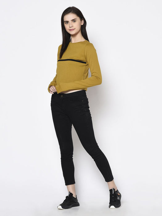 Thumbhole Round Neck Crop Top