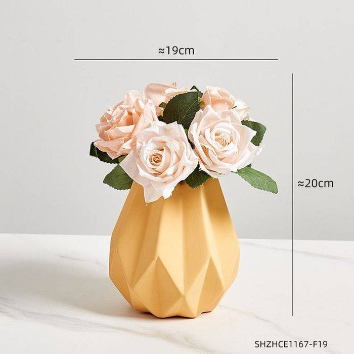 Geometrical vase-yellow