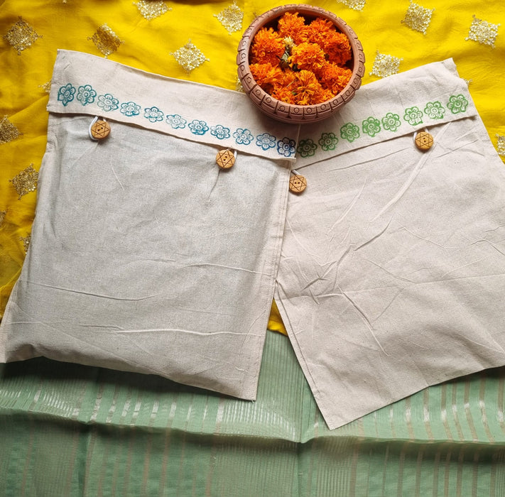 Muslin saree pouch