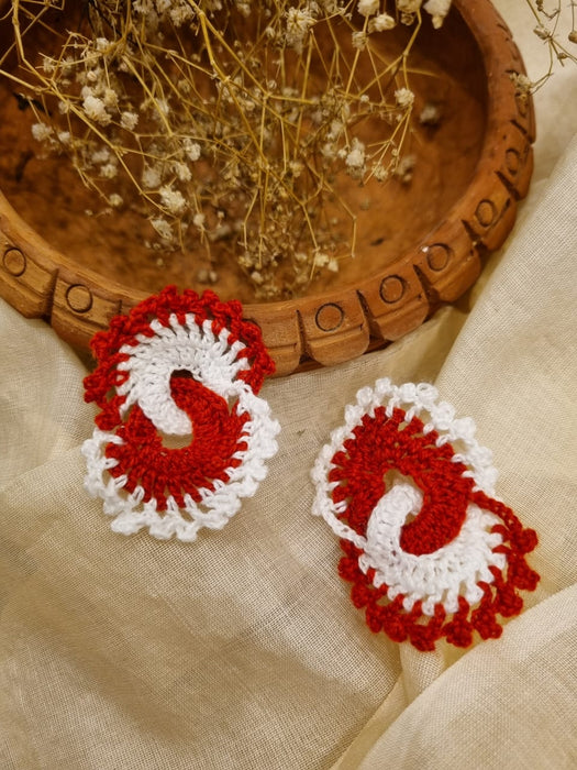 CASSI CROCHET EARRING