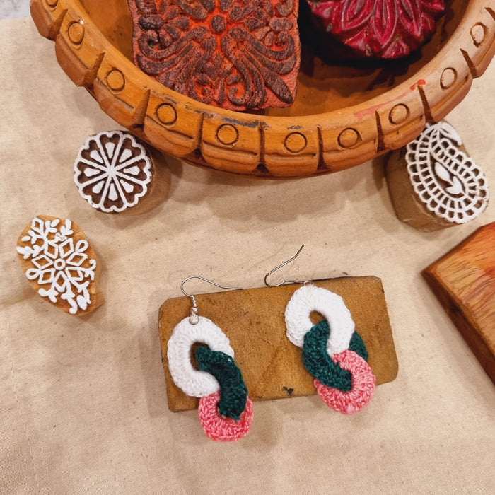 LOOP CROCHET EARRING